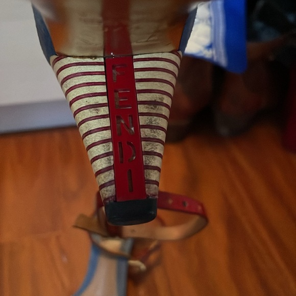 Fendi 7.5 short heel with colorful details - Picture 5 of 6
